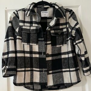 Girls Old Navy Black & White Plaid Shacket- Size Medium (8)